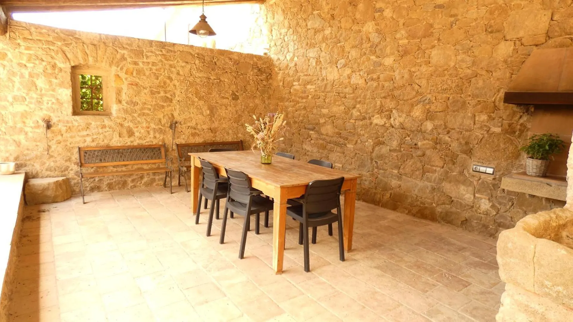 Villa Mas Soles Parlava